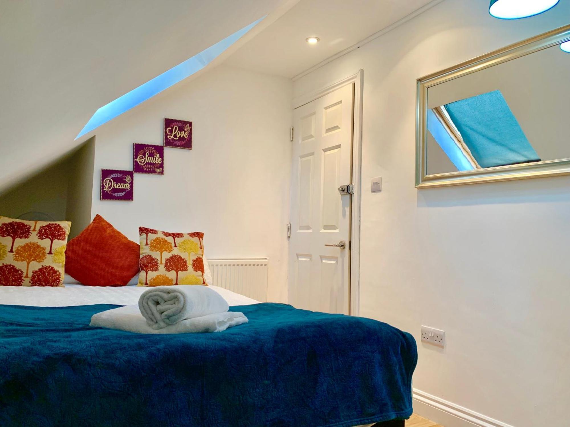 אילפורד 1 Bed Apartment,Recep,Kitchen,Bath מראה חיצוני תמונה